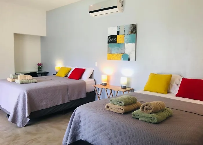 Seahorse Bed & Breakfast 4*
